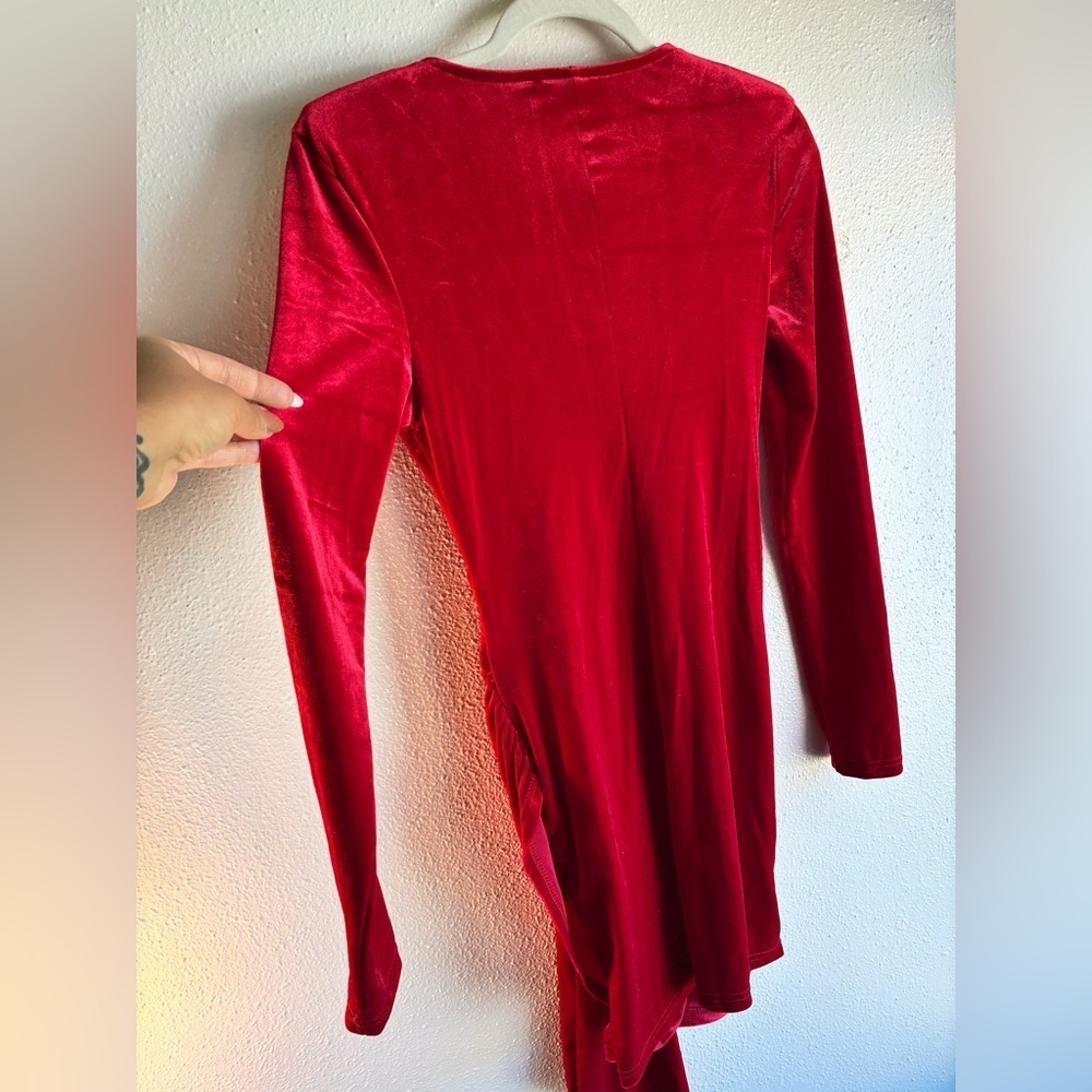 SHEIN Vibrant Velvet Red Holiday Dress - Picture 5 of 7